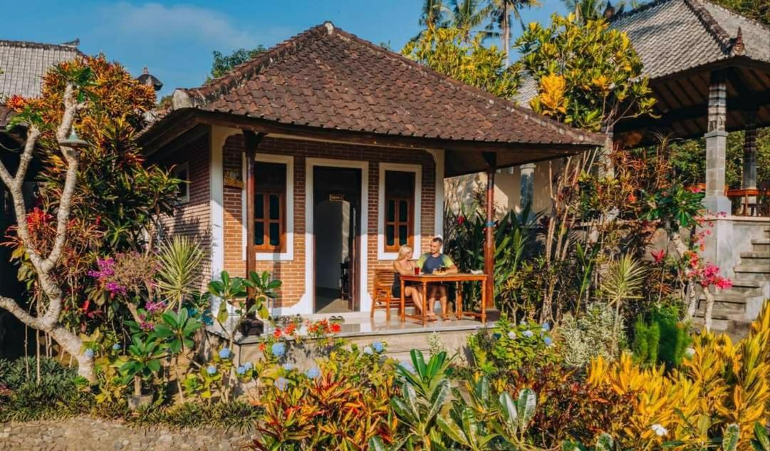 Pondok Lembah Dukuh Homestay 까랑아섬 외부 사진